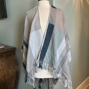 Banana Republic Poncho Wrap Soft Colorblock Blue/Grey Fringe Scarf NWT